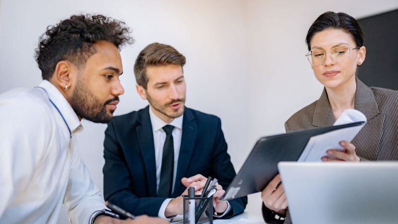 A Frontier Law Center class action lawyer offers free, confidential consultations for California employees.