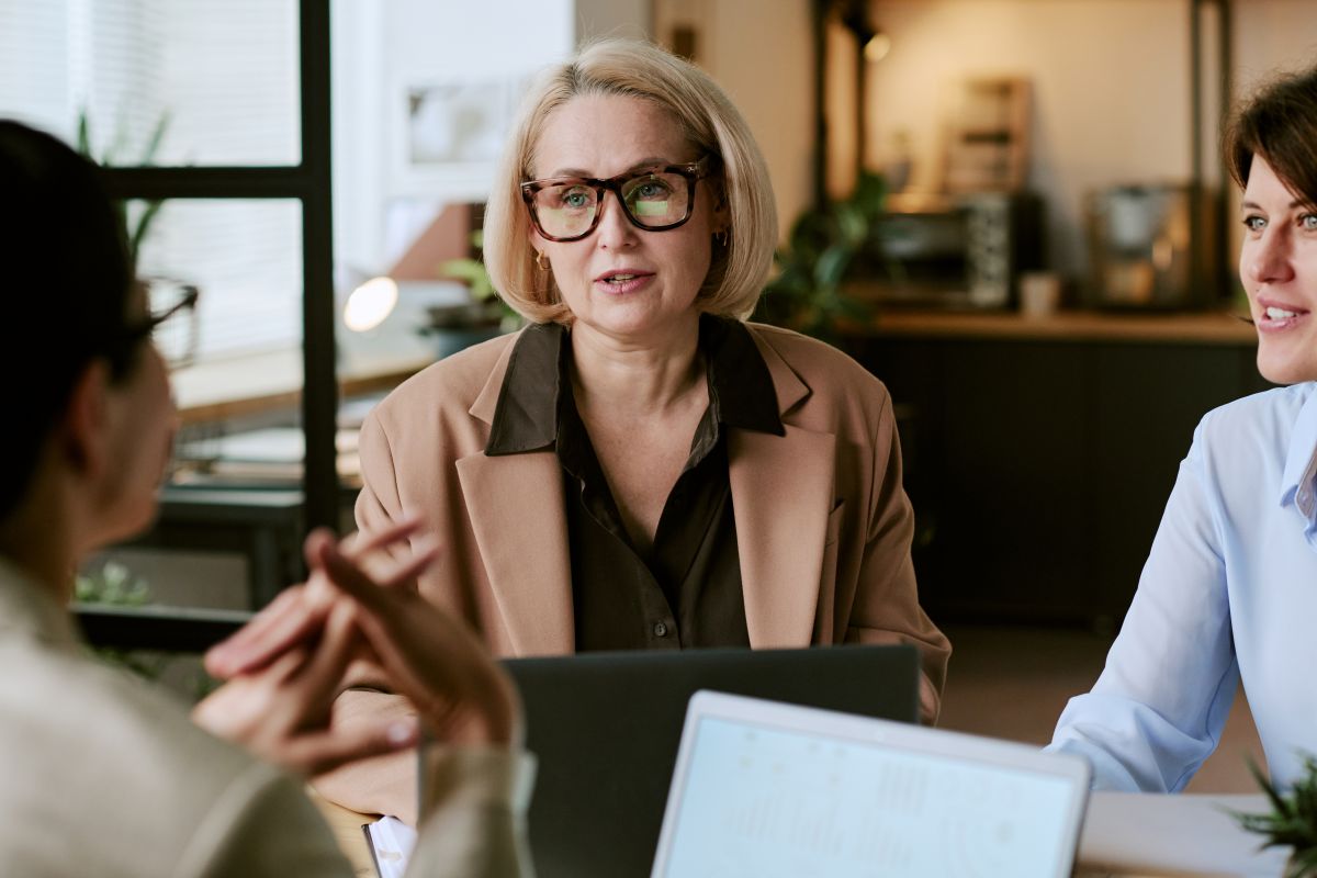 A Los Angeles sexual harassment lawyer speaks with a client during a confidential consultation